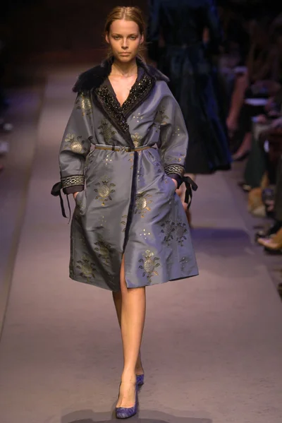 Look 49